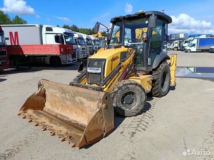 Экскаватор-погрузчик New Holland B80B, 2022