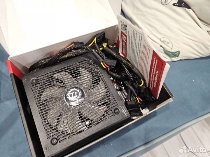 Блок питания Thermaltake Smart RGB 600W