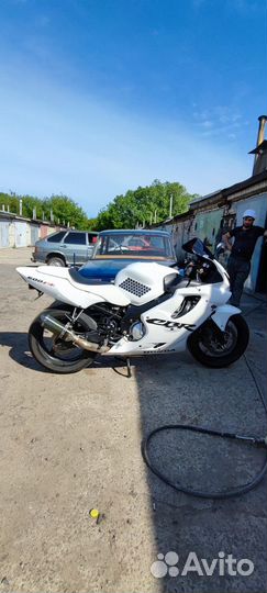 Мотоцикл Хонда CBR 600