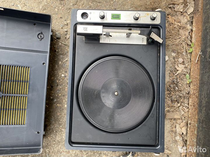 Продам проигрыватель