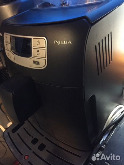 Кофемашина саеко saeco intelia 8751