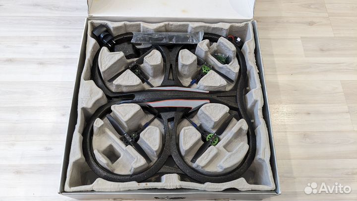 Квадрокоптер Parrot AR.Drone 2.0