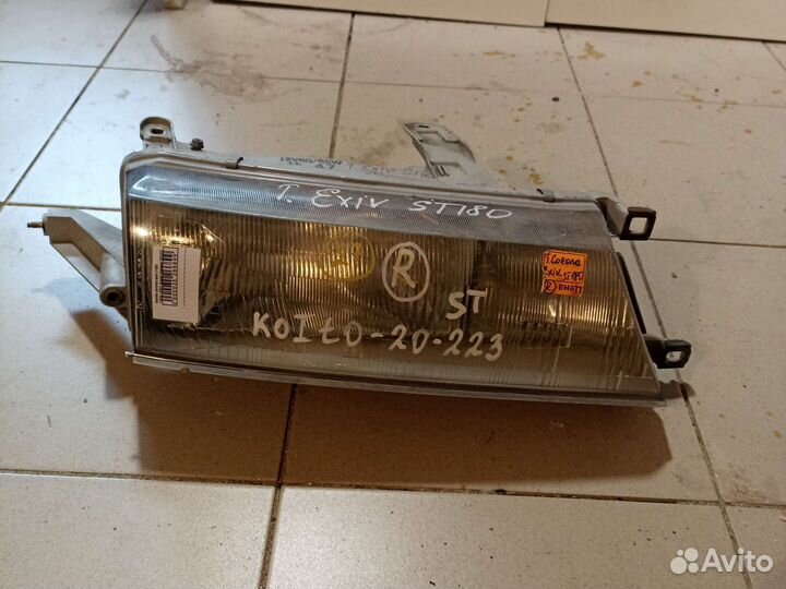 Фара Toyota Corolla Exiv ST180