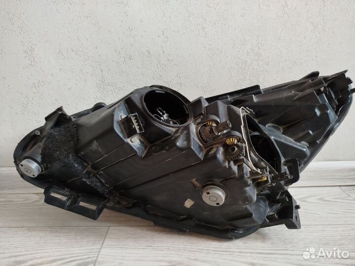 Фара правая Opel Corsa D