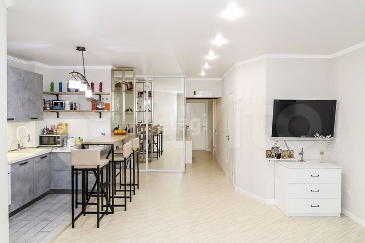 2-к. квартира, 56,7 м², 1/9 эт.