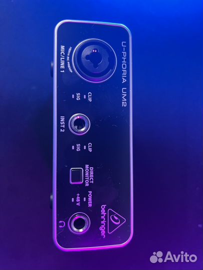 Внешняя звуковая карта Behringer U-Phoria UM2