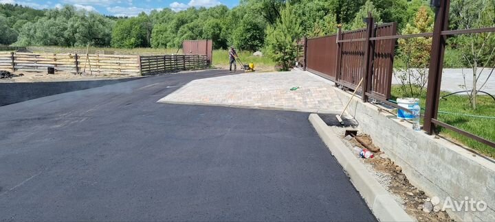 Асфальтирование дворов,территорий,отмостки