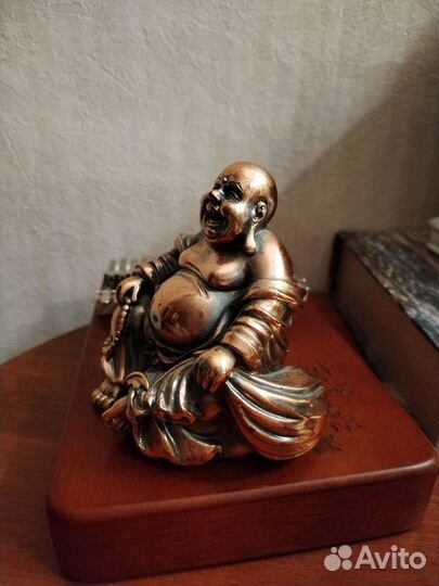 Статуэтка хотей