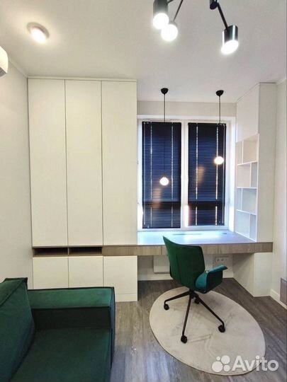 Рабочая зона у окна