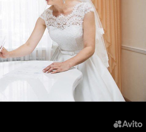 Свадебное платье