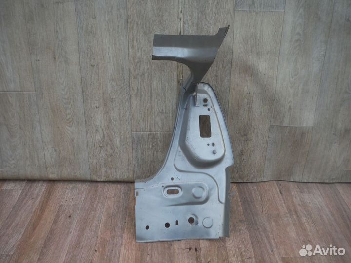 Панель фонаря левого (№57) Renault Logan 2011