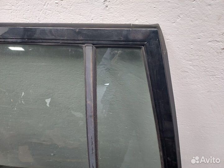 Дверь боковая левая задняя Mitsubishi Montero Sport / Pajero Sport