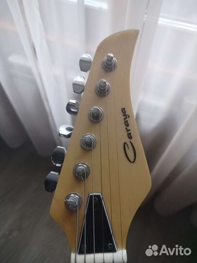Электрогитара Caraya E226