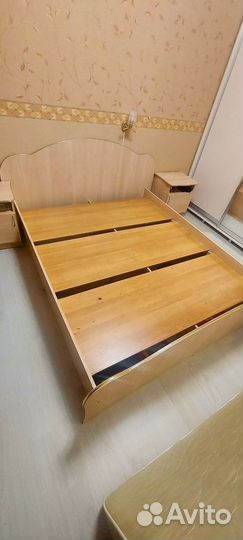 Кровать двухспальная с матрасом бу 160200
