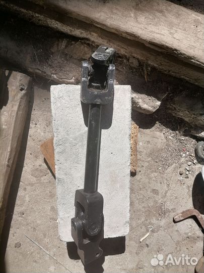 Рулевой карданчик Jetta 2 (Для рейки с гуром )