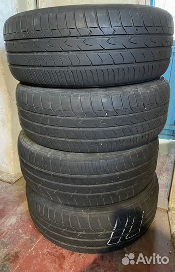 Toyo Tranpath MPZ 215/60 R16