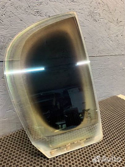 Форточка двери задняя правая Bentley Continental