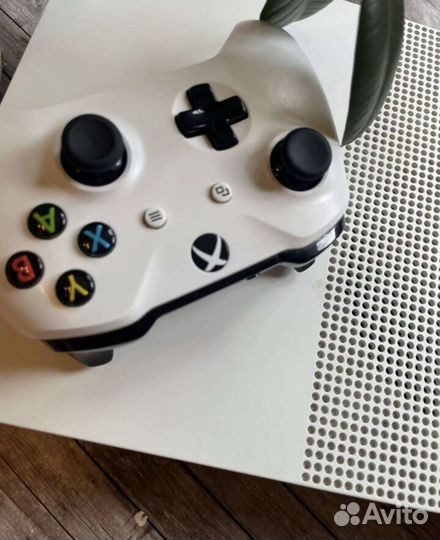 Xbox One s