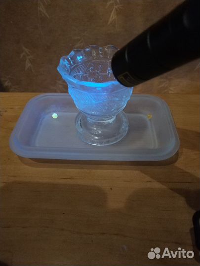 Старинные подсвечники или лампады на ножках