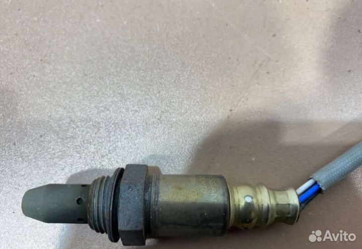 Датчик кислорода лямбда зонд верхний Nissan