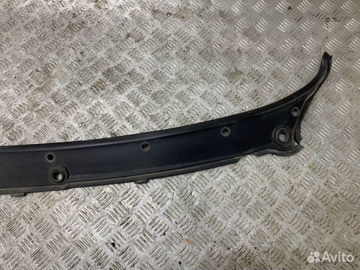 Накладка жабо Bmw X5 E70 N55B30 2008