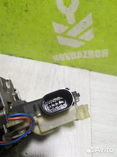 Замок двери передней правой Шкода Октавия А4