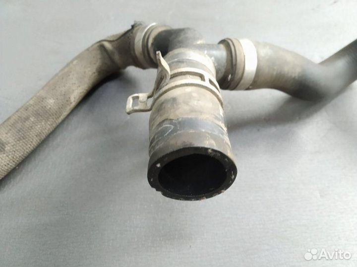 Патрубок системы охлаждения Ford Focus Iii хетчбек