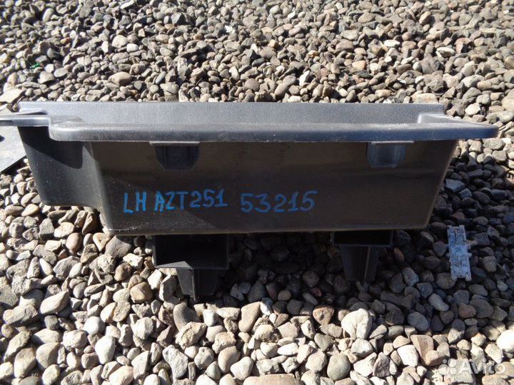 Ящик в багажник левый Toyota Avensis AZT251
