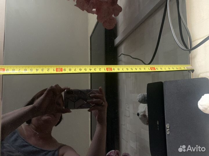 Стеклянная тумба под тв