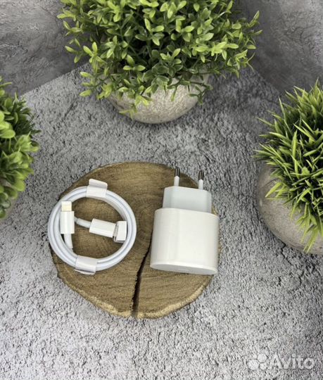 Бастрая зарядка на iPhone (комплект)