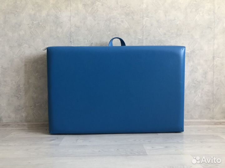 Кушетка для наращивания ресниц бронь до 31. 05