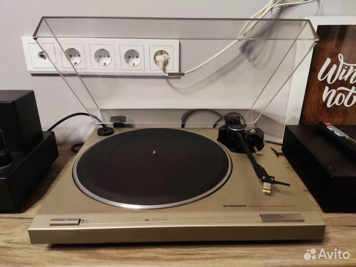 Виниловый проигрыватель Pioneer PL-6