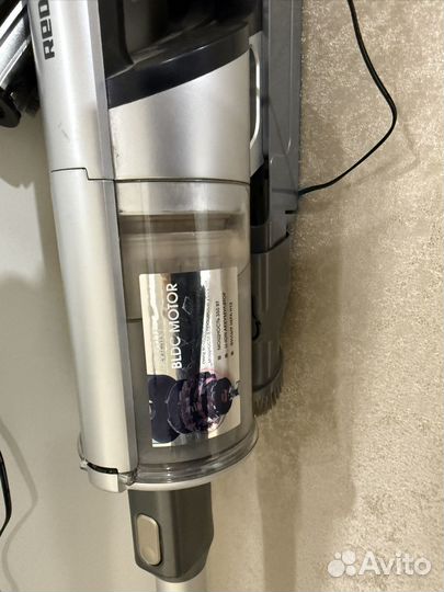 Вертикальный пылесос бу Redmond