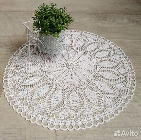 Салфетка крючком ручной работы