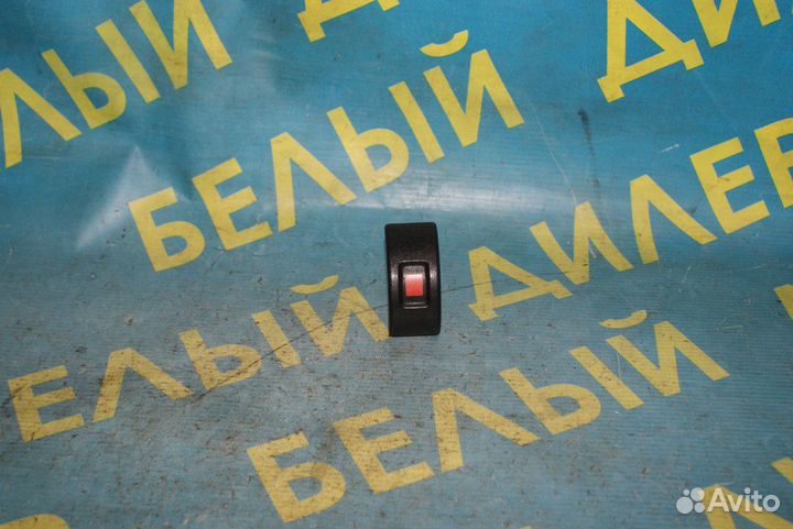 Кнопка включения аварийной сигнализации Opel Astra