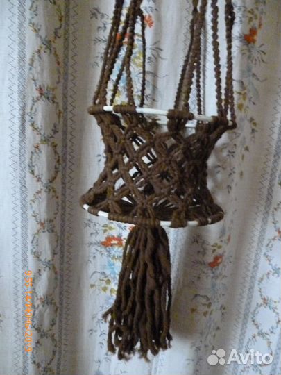 Кашпо подвесное