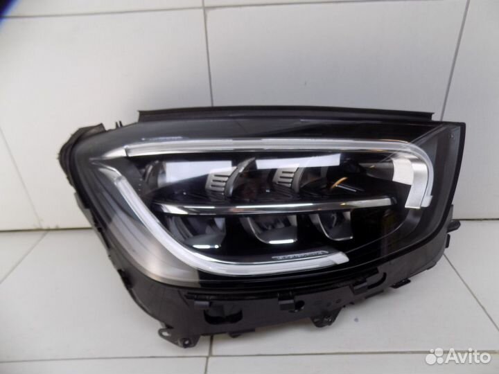 Фара правая Mercedes-Benz GLC