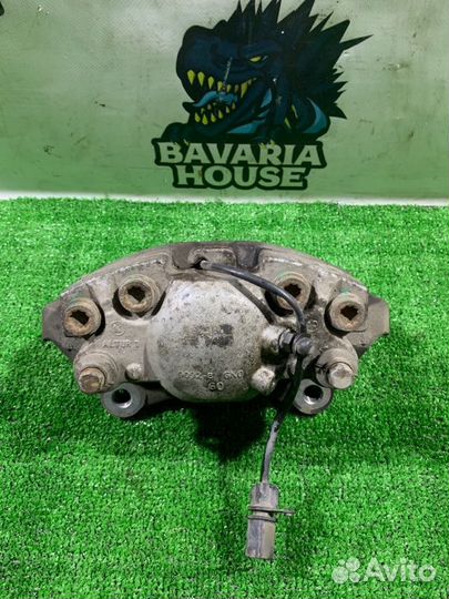 Суппорт передний левый Audi A6 C7 CHV 2011