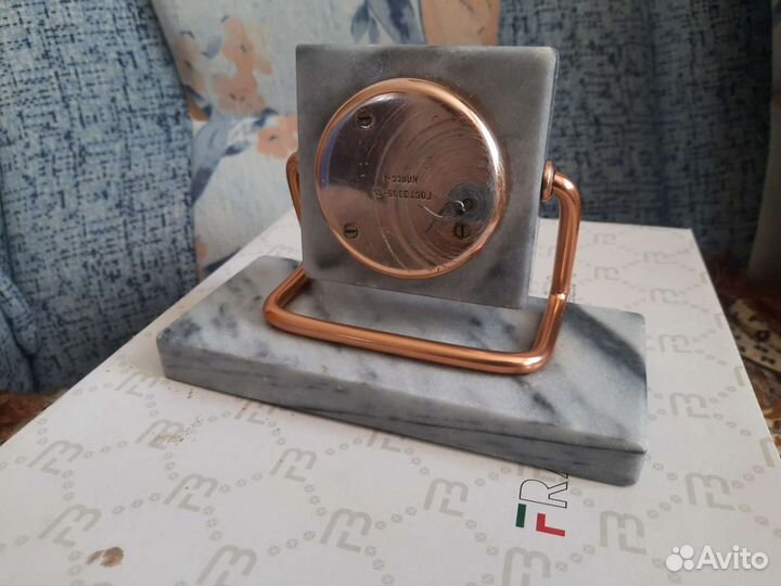Часы настольные молния СССР