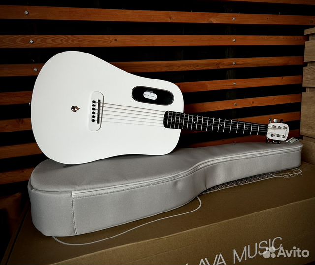 Новая гитара Lava Me Play Русская версия