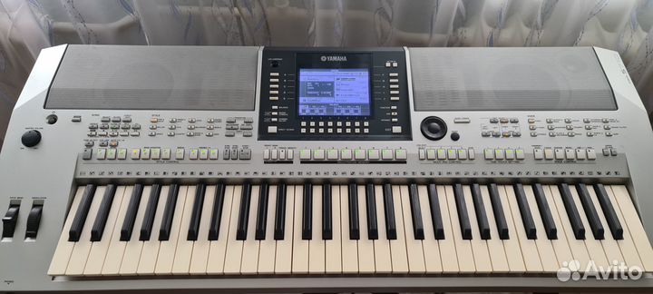 Синтезатор Yamaha psr-s710