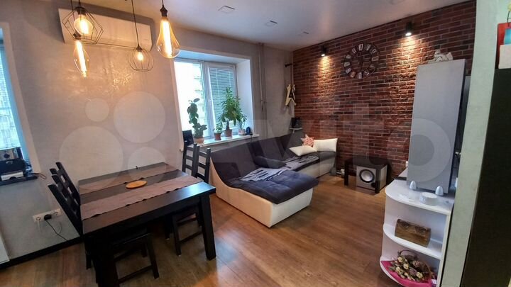 Доля в 3-к. квартире, 63 м², 3/9 эт.