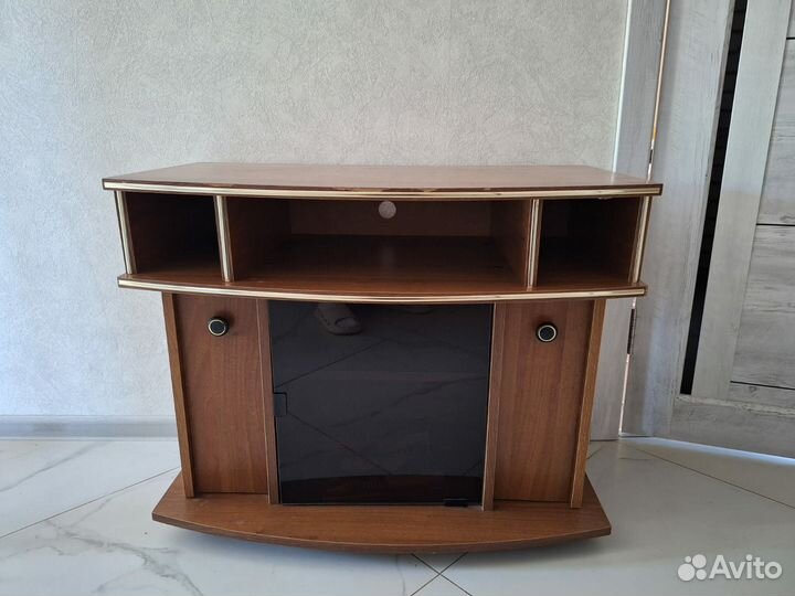 Тумба под телевизор