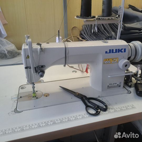 Швейная машина