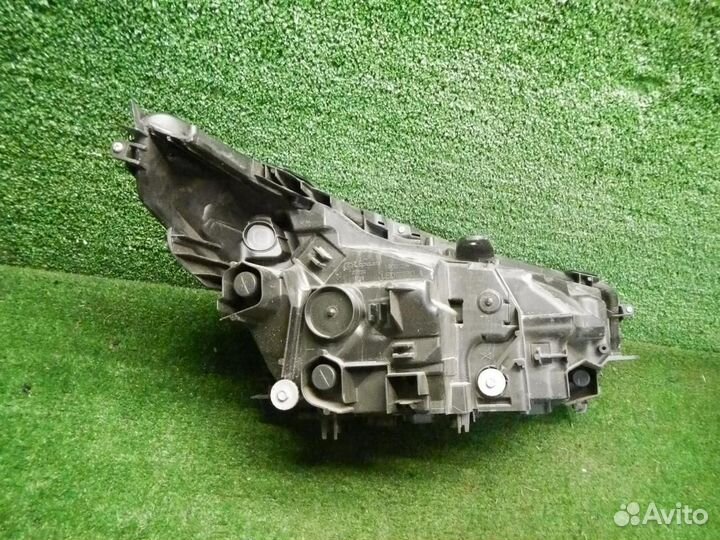 Фара левая Lexus NX200/NX200t/NX300/NX300h