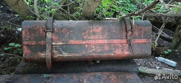 Топливный бак грузовой