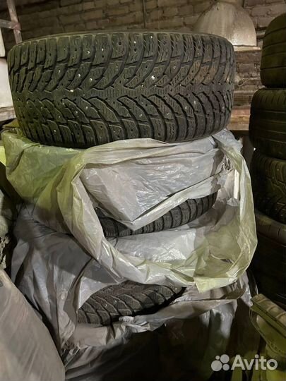 Nokian Tyres Hakkapeliitta 9 235/45 R18