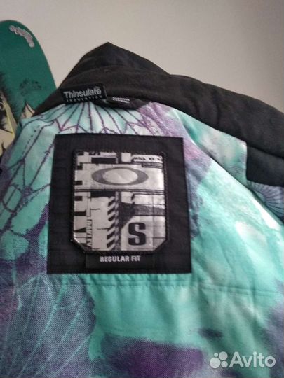 Куртка для сноуборда женская и горных лыж