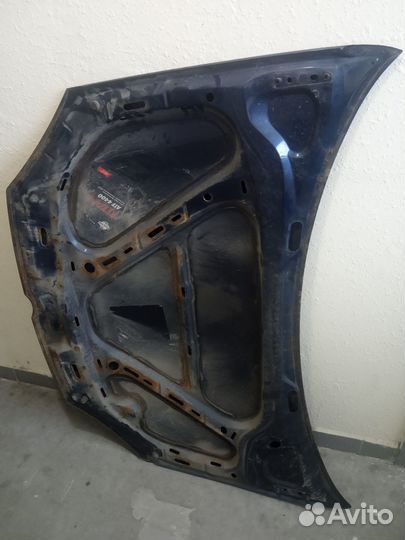 Капот VW Jetta 5