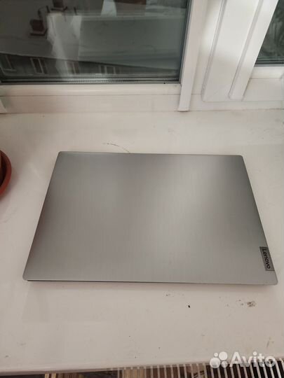 Lenovo ideapad 3
